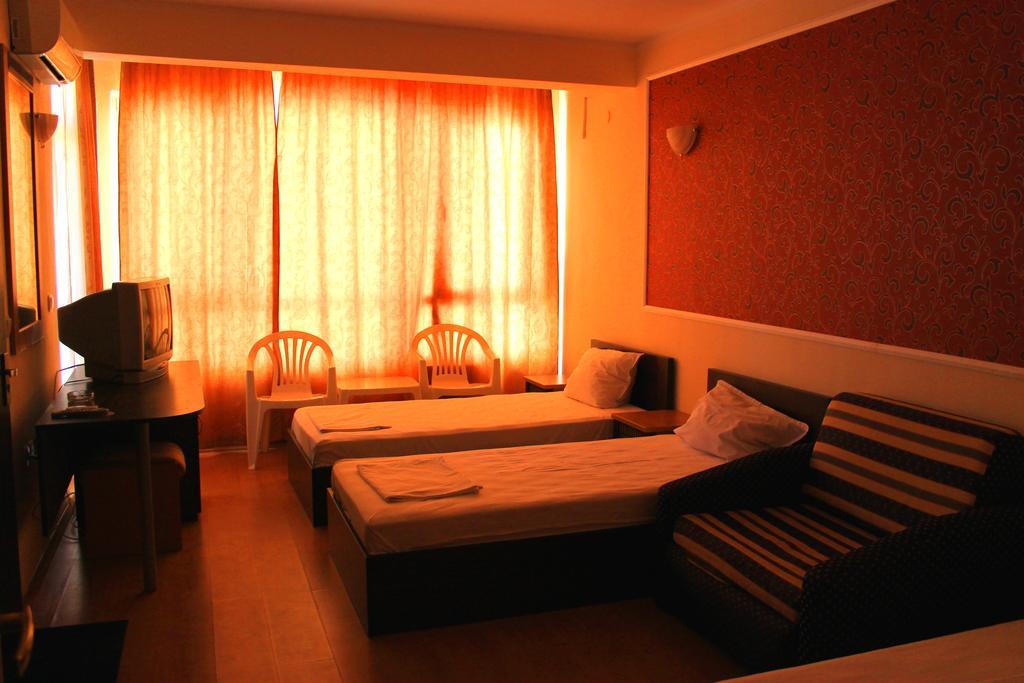 Ryor Hotel Солнечный берег Номер фото