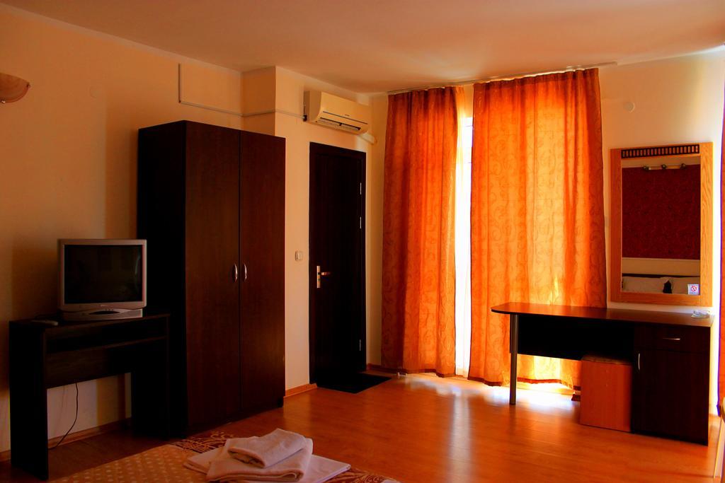 Ryor Hotel Солнечный берег Номер фото