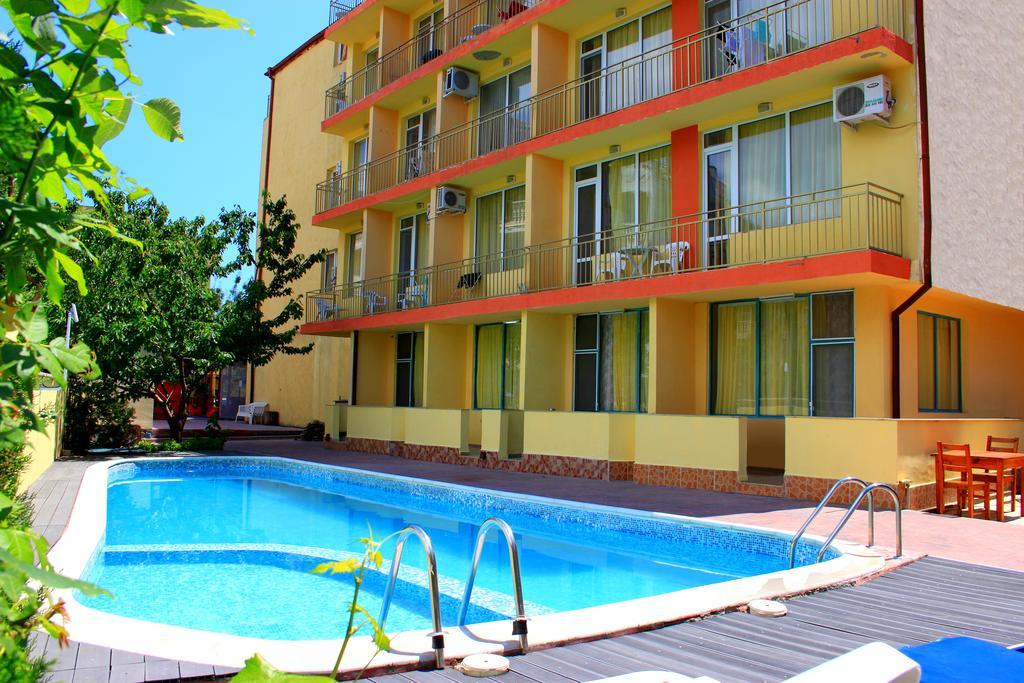 Ryor Hotel Солнечный берег Экстерьер фото