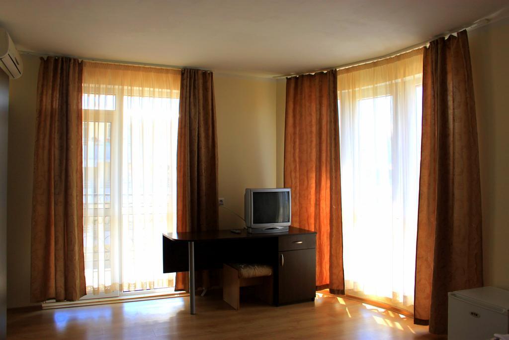 Ryor Hotel Солнечный берег Экстерьер фото