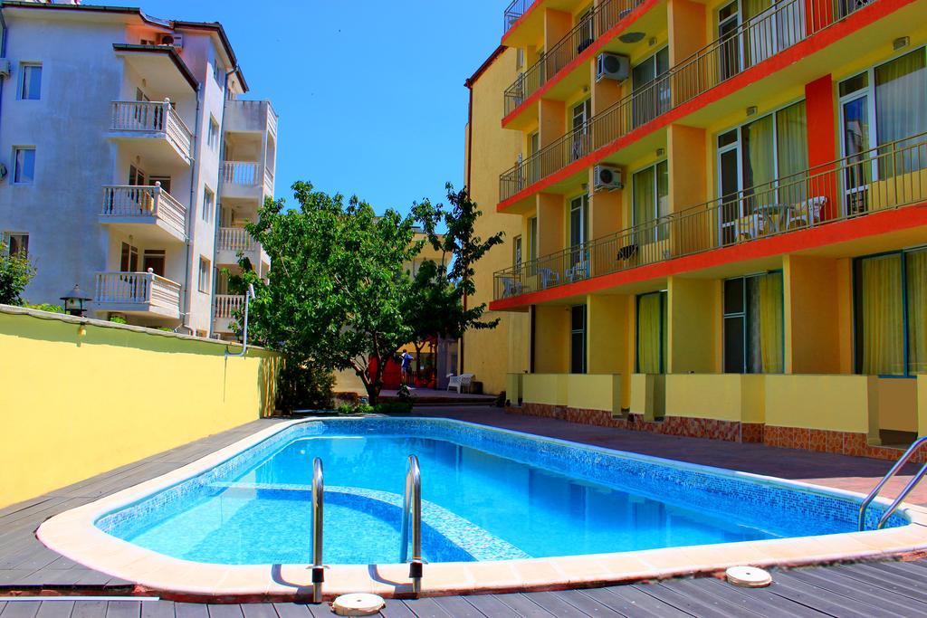 Ryor Hotel Солнечный берег Экстерьер фото